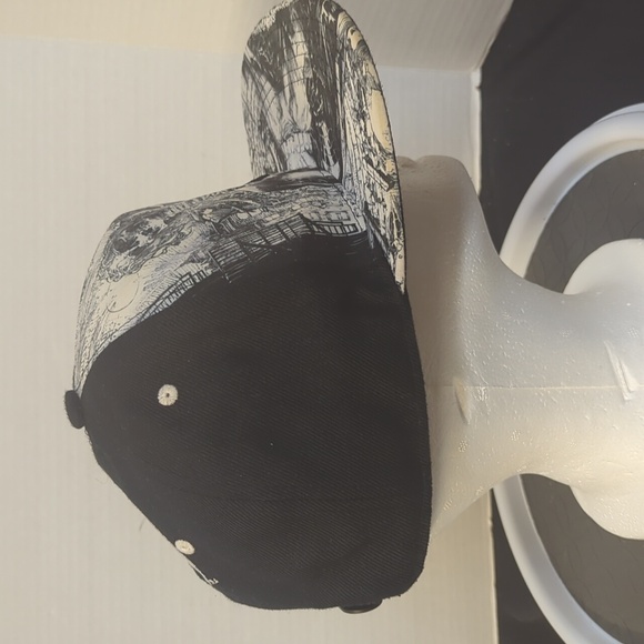 DC Batman Snapback Hat - Picture 4 of 6